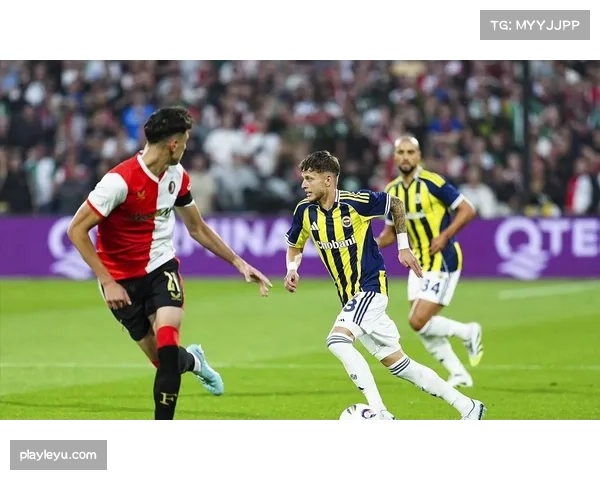 范佩西执教费耶诺德首个完整赛季 战术改革成效初显